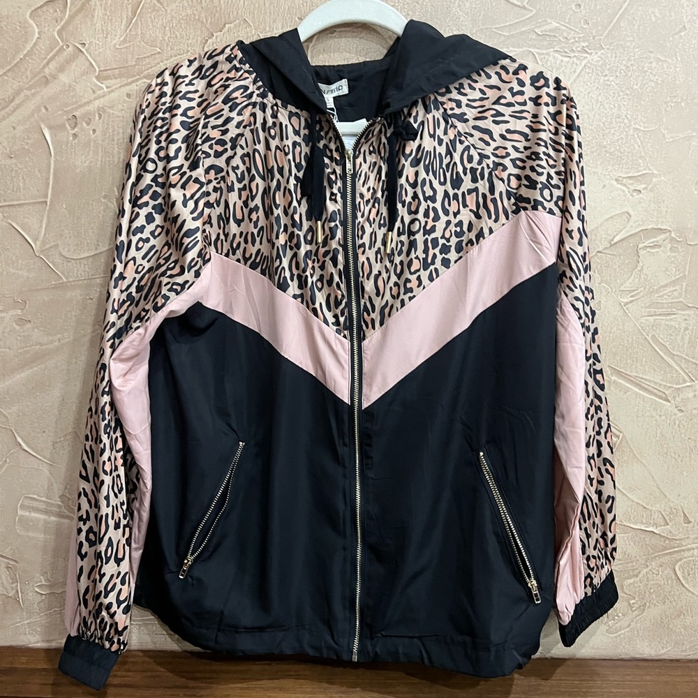 NWT Main Strip Hooded Windbreaker